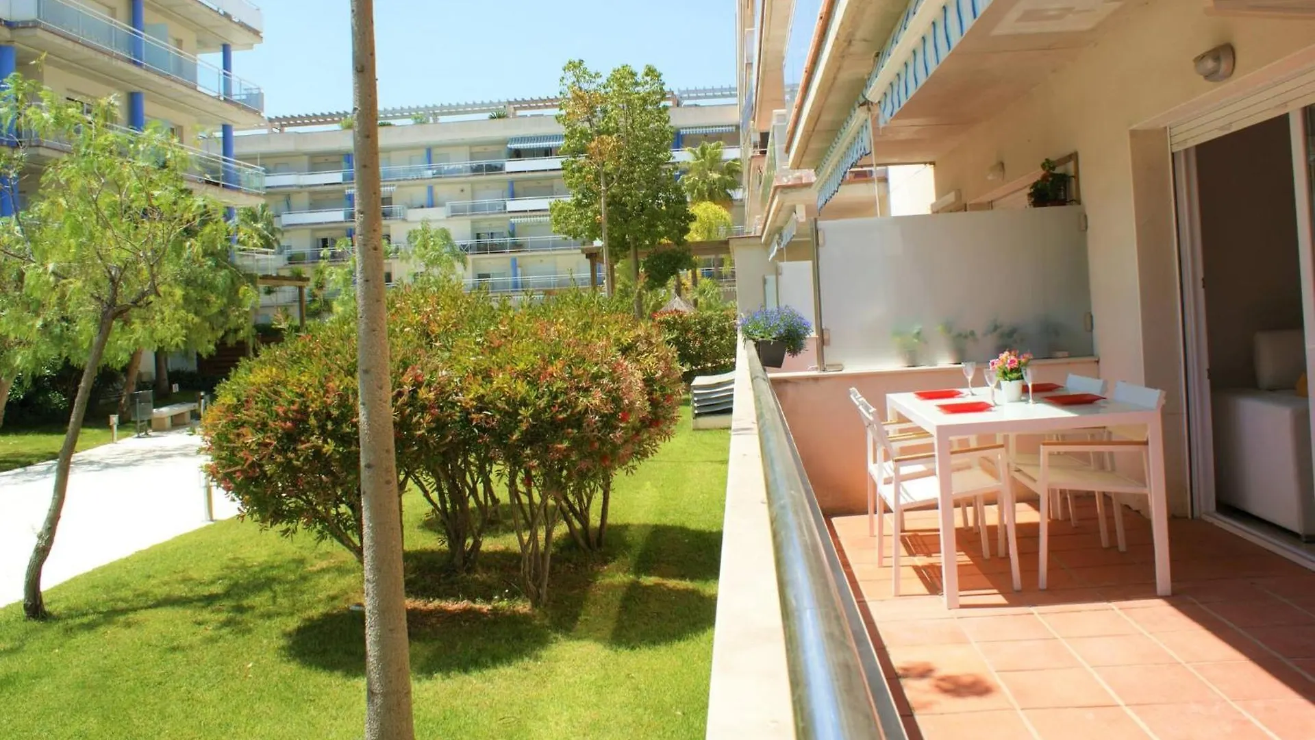 Precioso Apartamento Para 6 Personas Roses